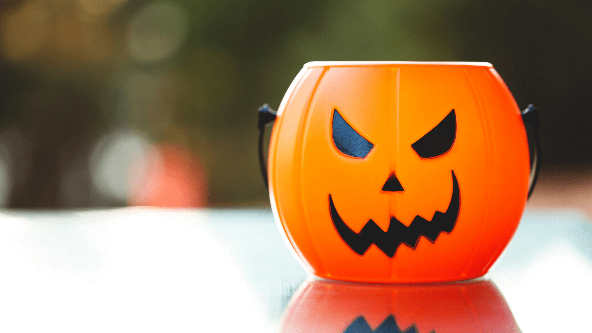 21 Best Halloween Gift Basket Ideas for Boyfriend (He'll Actually Love!)