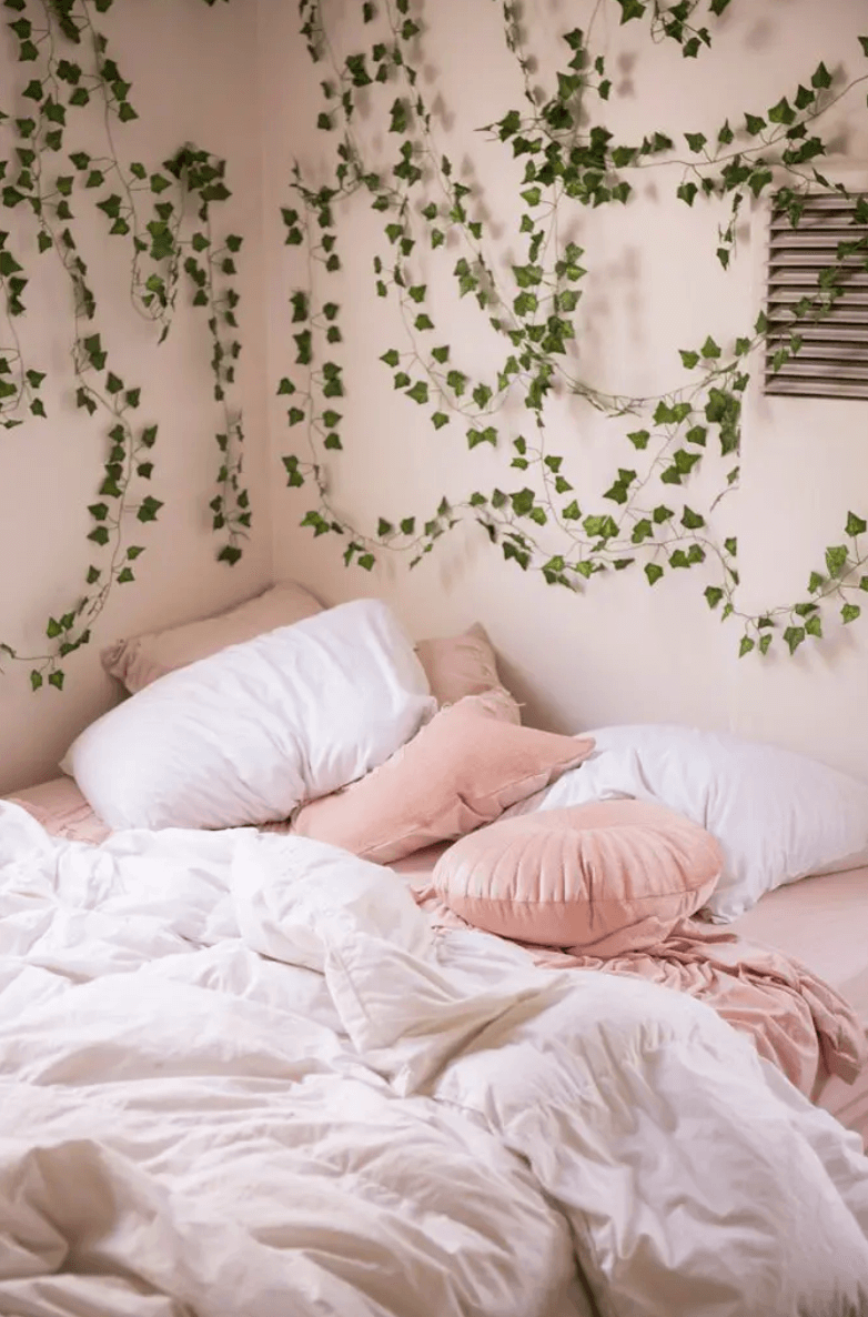 27 Best Aesthetic Rooms With Led Lights And Vines