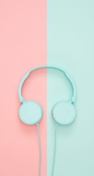 cute headphones aesthetic