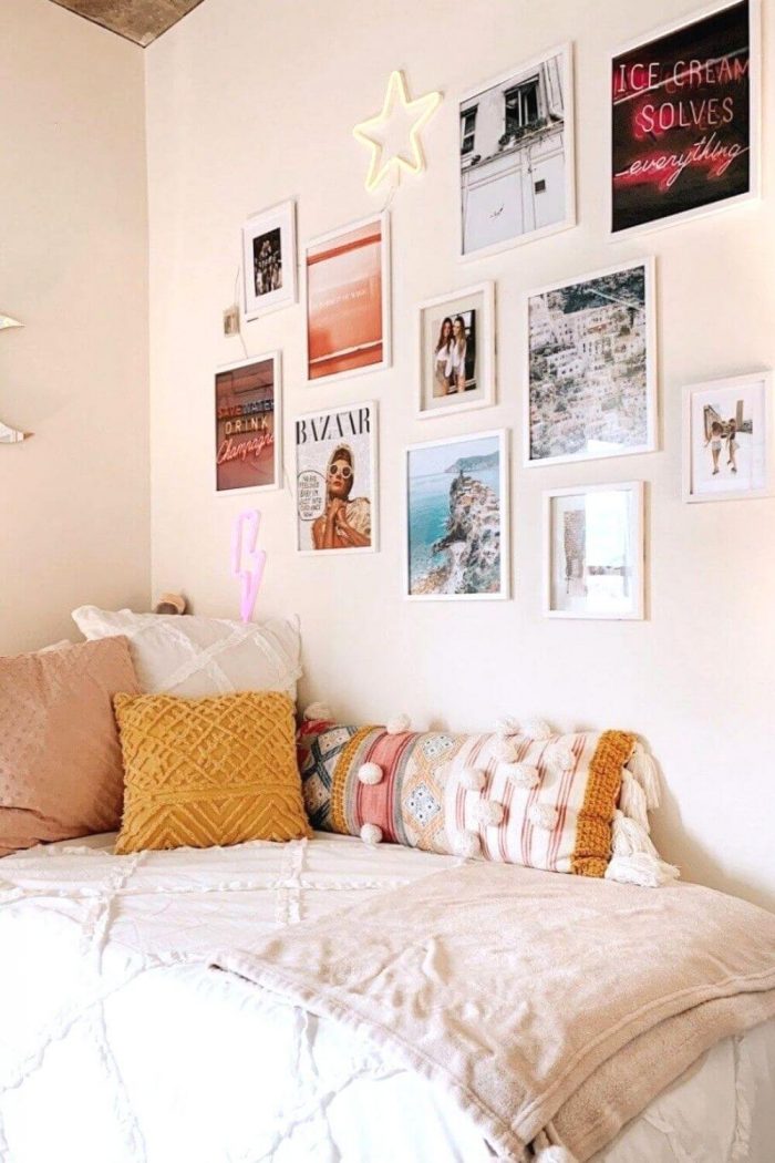 21 Beautiful Picture Wall Collage Ideas For Your Bedroom To Copy Immediately