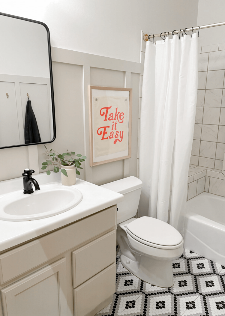 28 Small Apartment Bathroom Ideas To Revamp Your Bathroom On A Budget