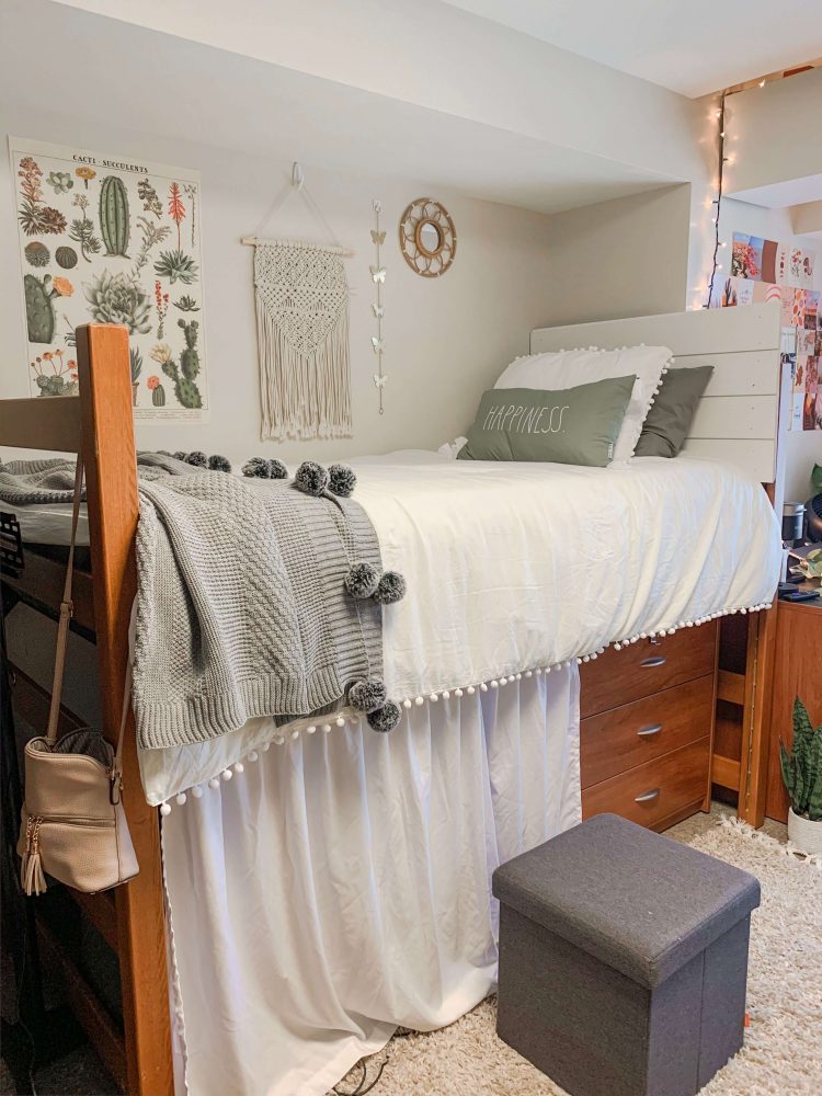 36 Absolute Best College Dorm Room Ideas For Girls in 2022