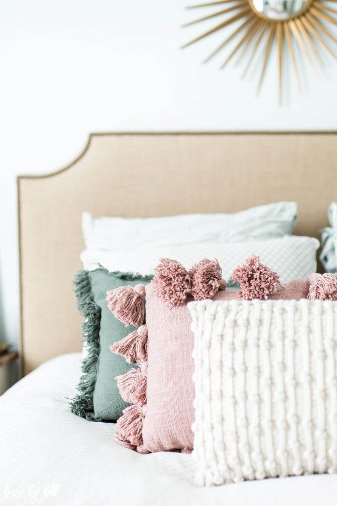 throw pillows for bed