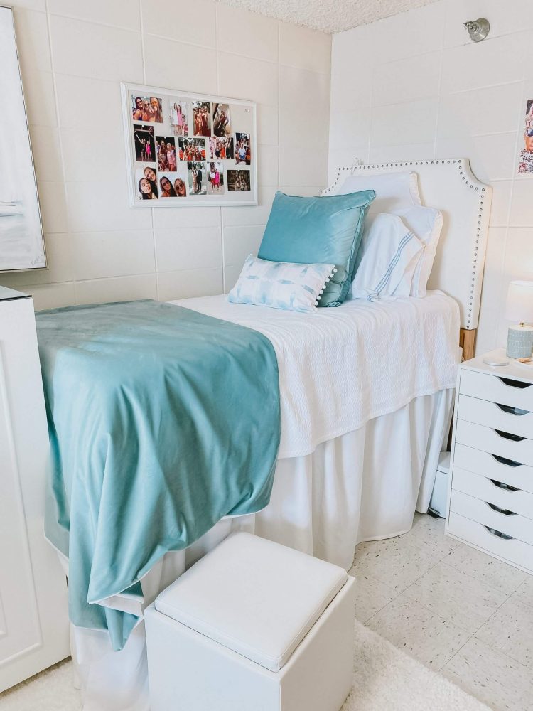 23 Best Minimalist Dorm Room Ideas On A Budget