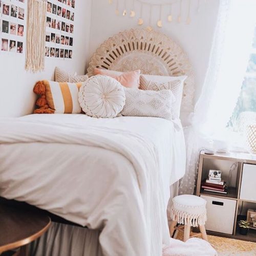 23 Best Minimalist Dorm Room Ideas On A Budget