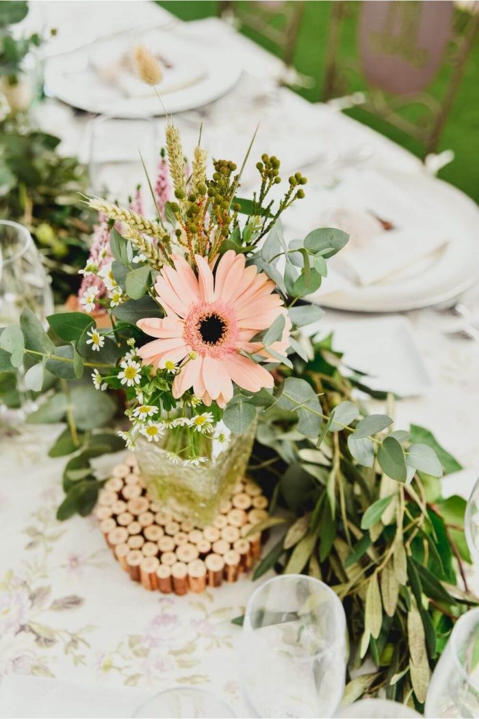 30 DIY Graduation Centerpieces That Are Easy, Cute, and Cheap