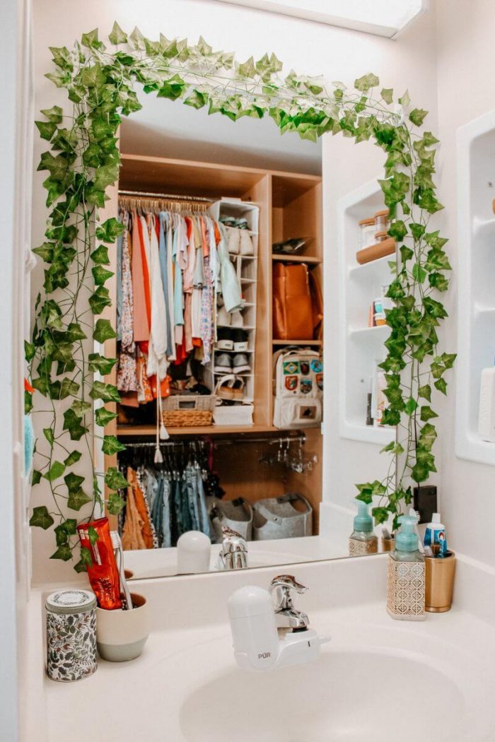 The Best Dorm Room Essentials List For 2024 (Ultimate Guide)