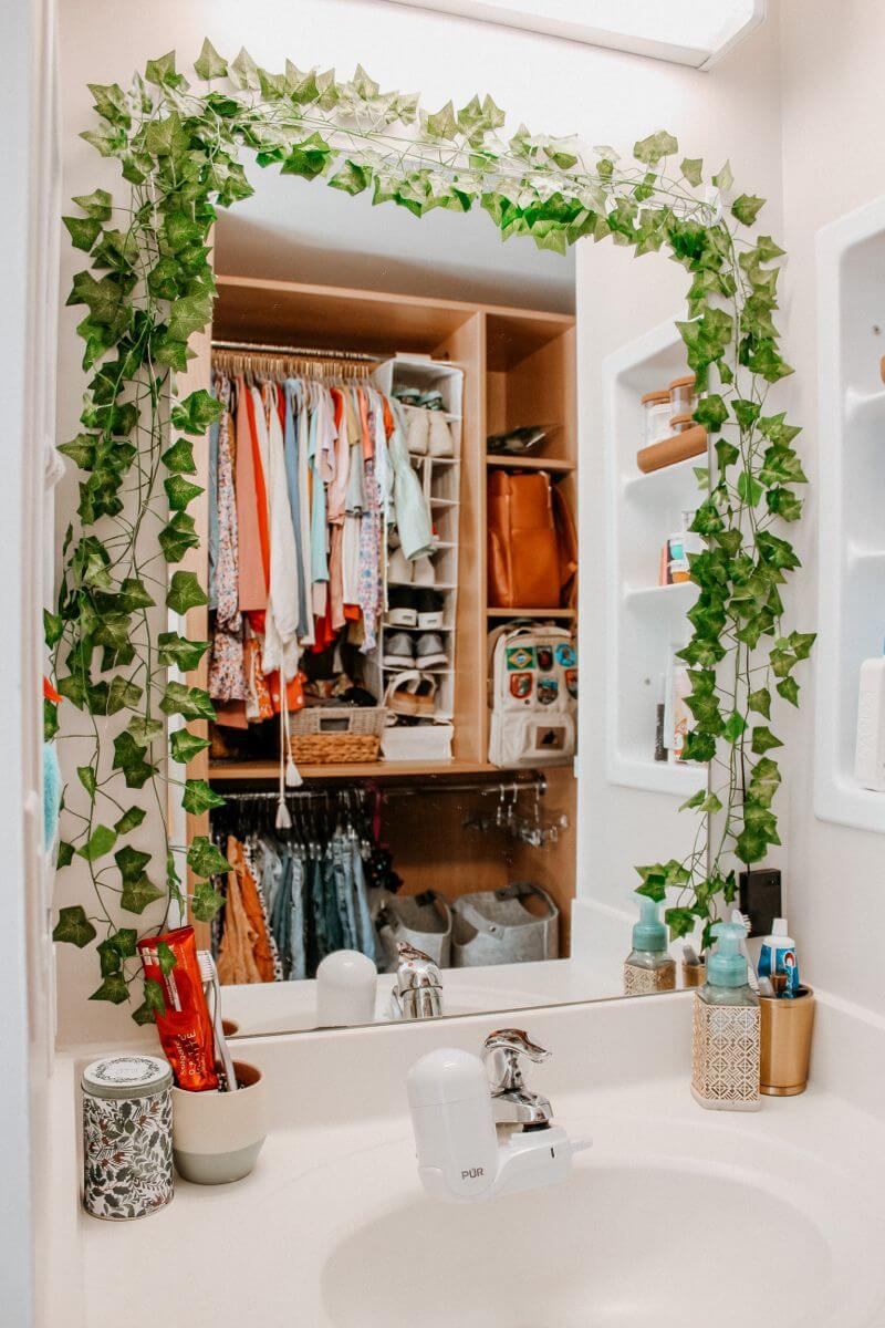 The Best Dorm Room Essentials List For 2024 (Ultimate Guide)