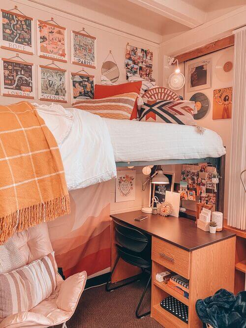 Hippie dorm room
