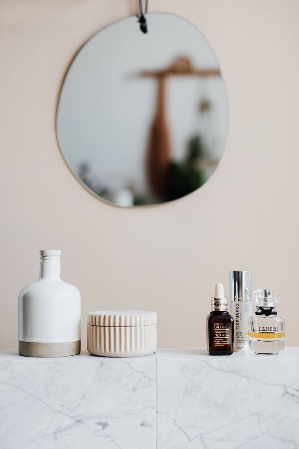 wall shelves for small bathroom