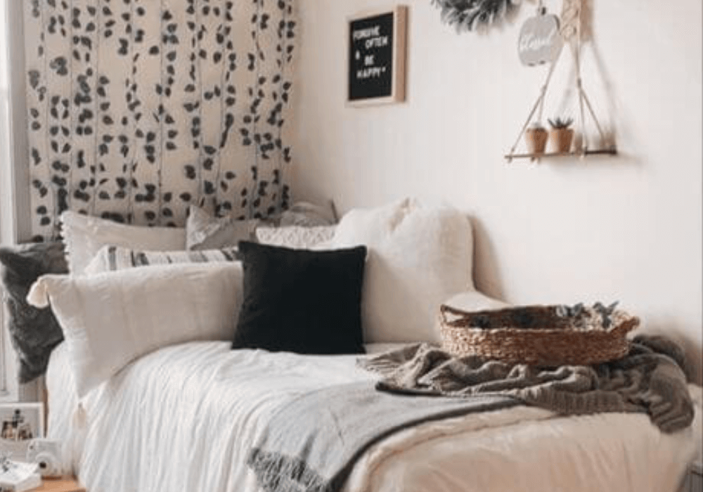 18 Cozy & Stylish Boho Dorm Room Ideas To Recreate In 2022