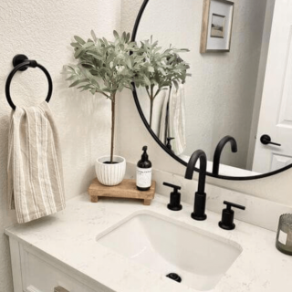 14 Bathroom Countertop Accessories Ideas (That Are Budget-Friendly)