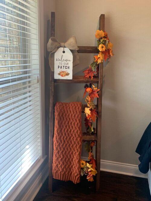 blanket ladder with fall decor