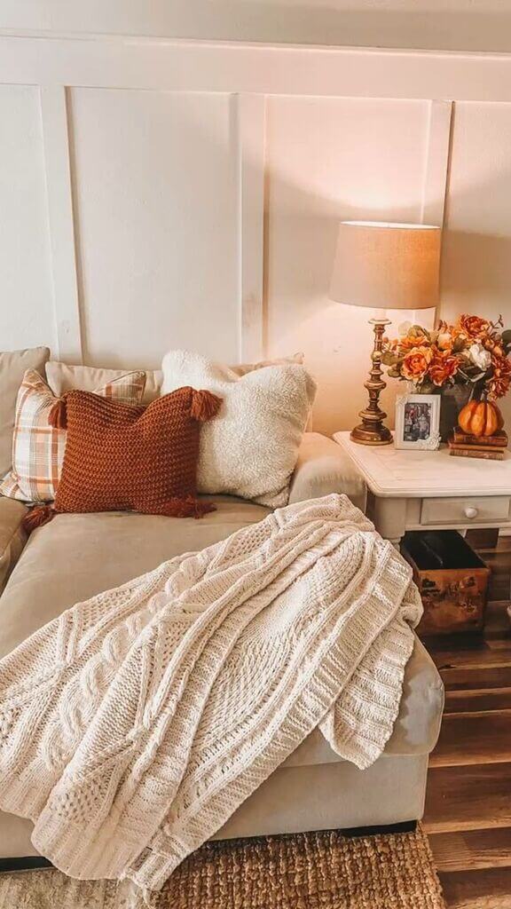 cozy living room autumn decor