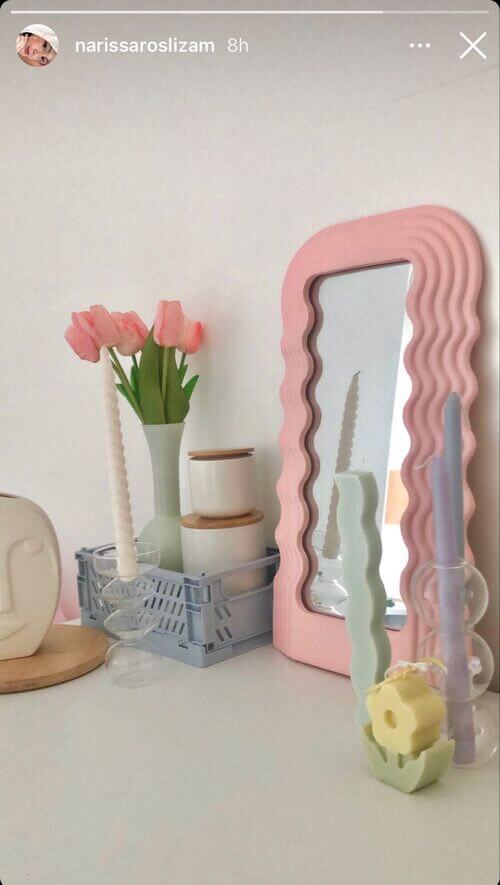 pink room decor