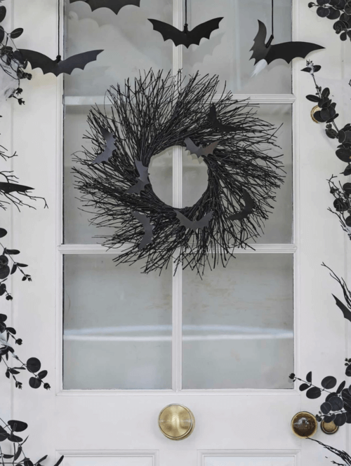 halloween door decorating with wreath