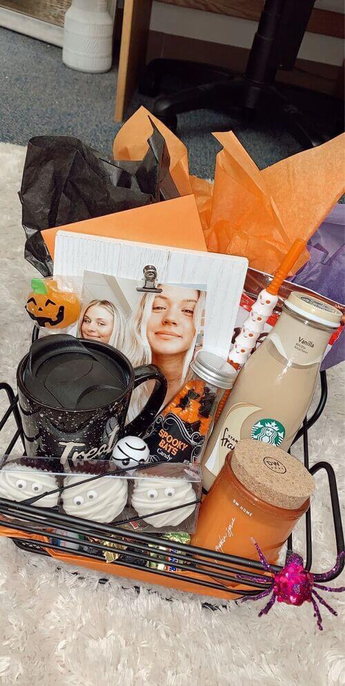 spooky basket ideas for boyfriend