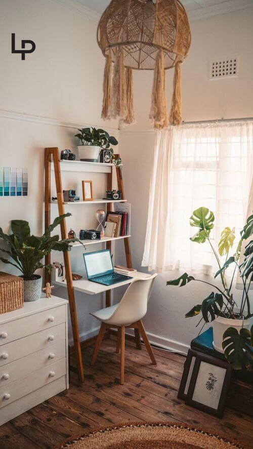 desk ideas for small space