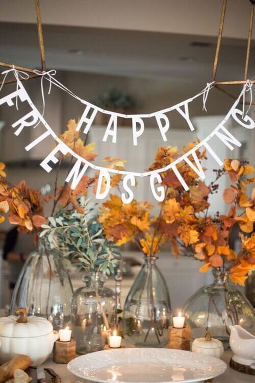 friendsgiving decor ideas