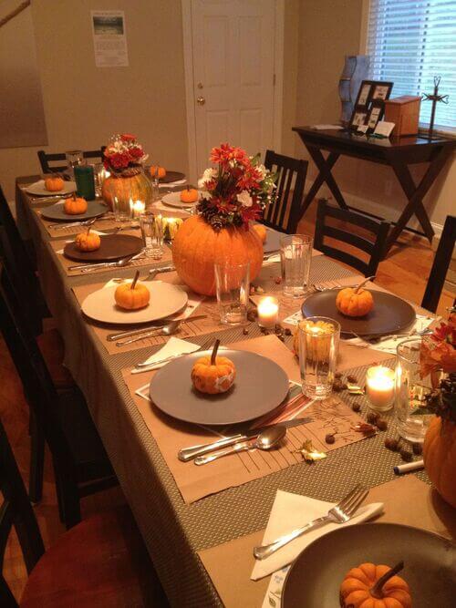 friendsgiving table decor ideas