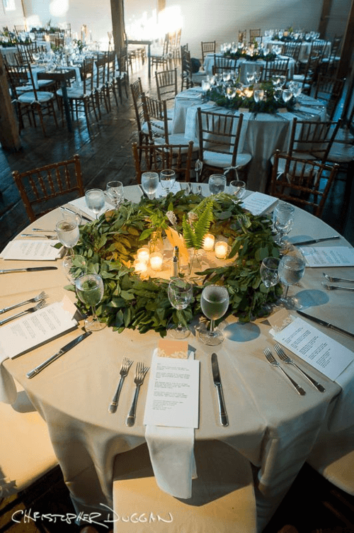 Centerpieces for round tables