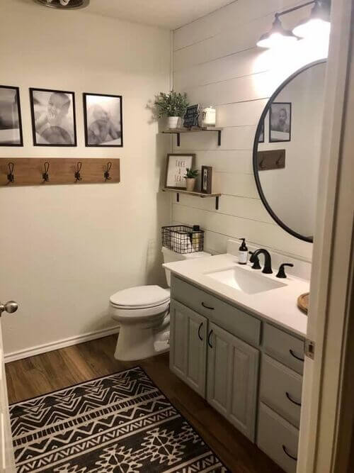 bathroom wall decor