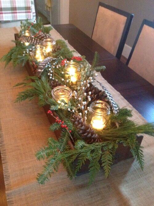 centerpieces for christmas table 2022