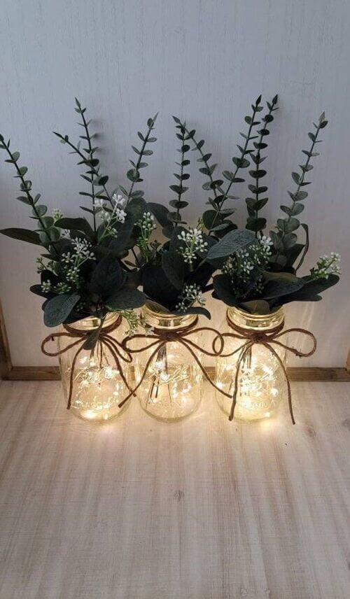 christmas centerpiece with mason jars