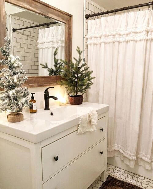 christmas decor for bathroom counter