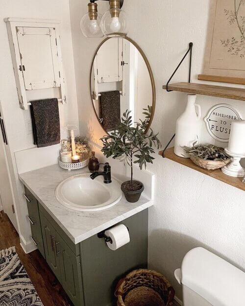 farmhouse bathroom decor