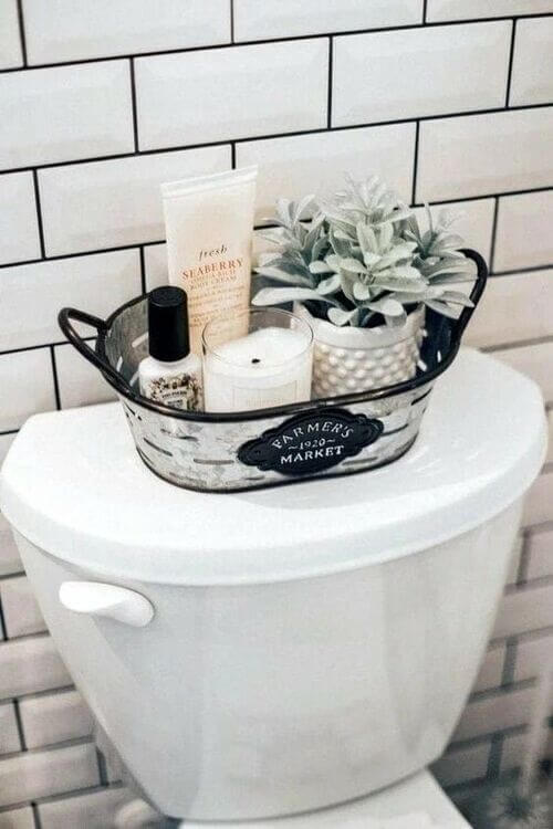 rustic bathroom decor