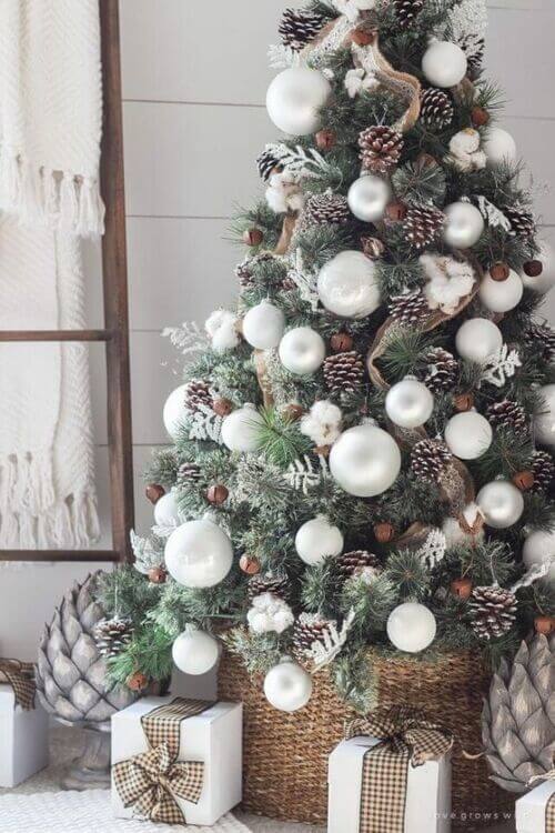 white christmas tree decor