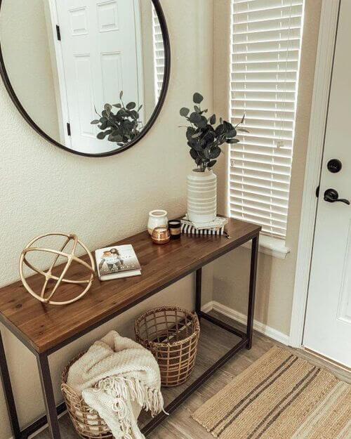 Decorating a console table in entryway
