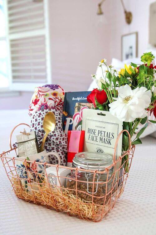 Personalized gift baskets for mom