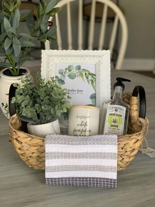 24 DIY Housewarming Basket Ideas Anyone Who Moved Into A New Home Will Love