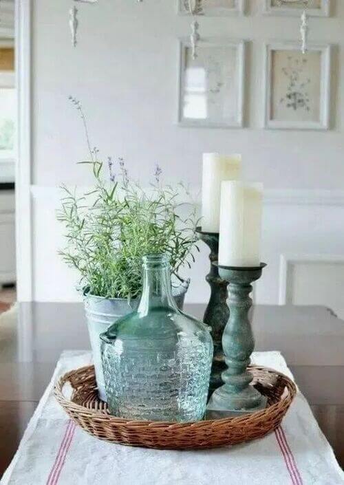 table decor with tray