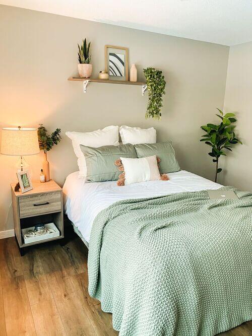 sage green dorm room