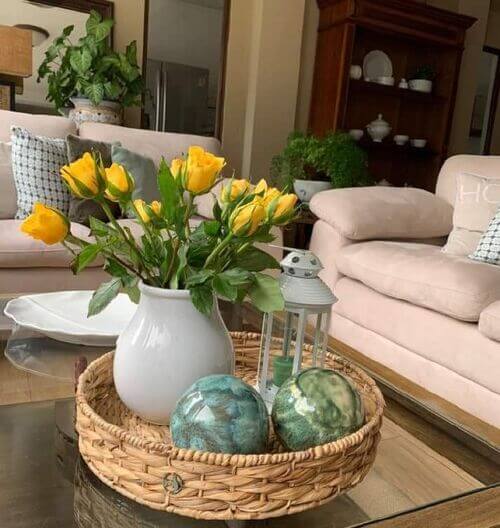 coffee table centerpiece for summer