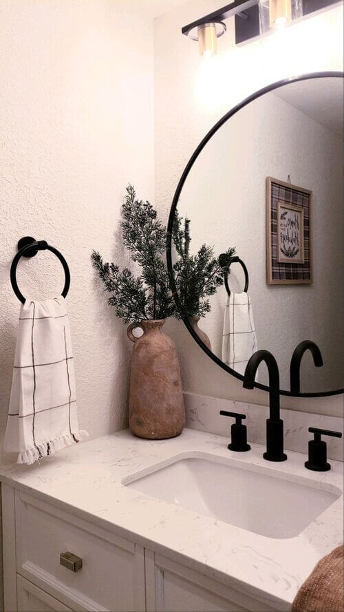 simple decor for bathroom counter