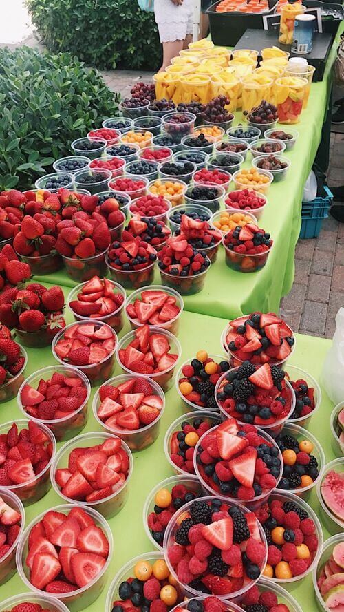 fruit cups