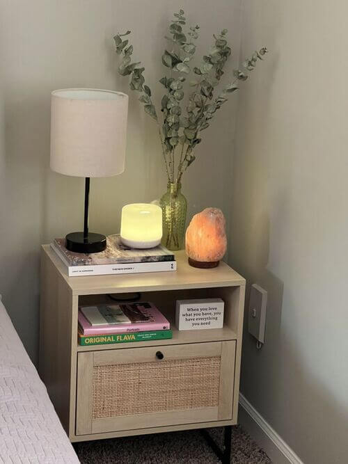 nightstand decor ideas