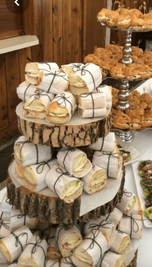 sandwich display