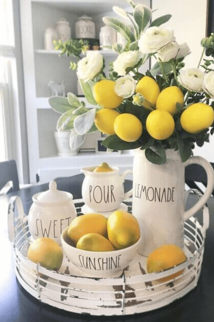 21 Fresh & Cheerful Summer Centerpiece Ideas To Try Out
