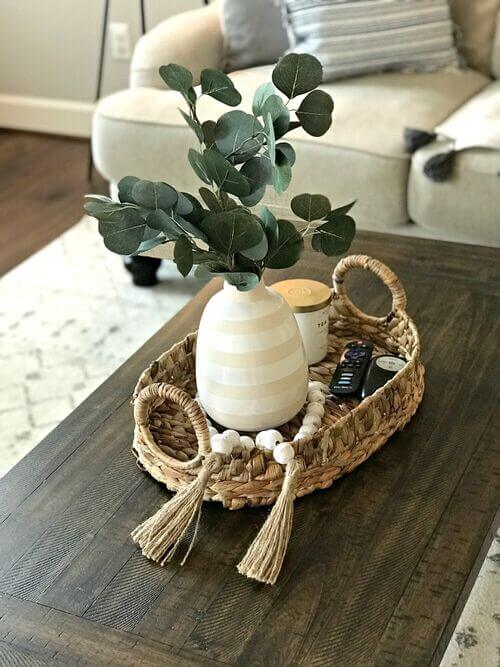easy coffee table styling