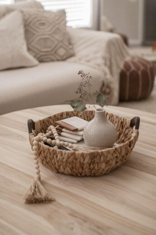 small coffee table decor ideas