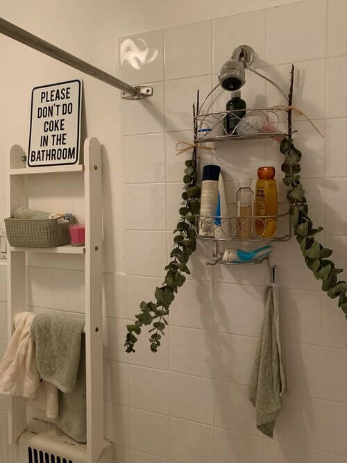 dorm room bathroom ideas