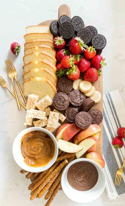 dessert charcuterie board