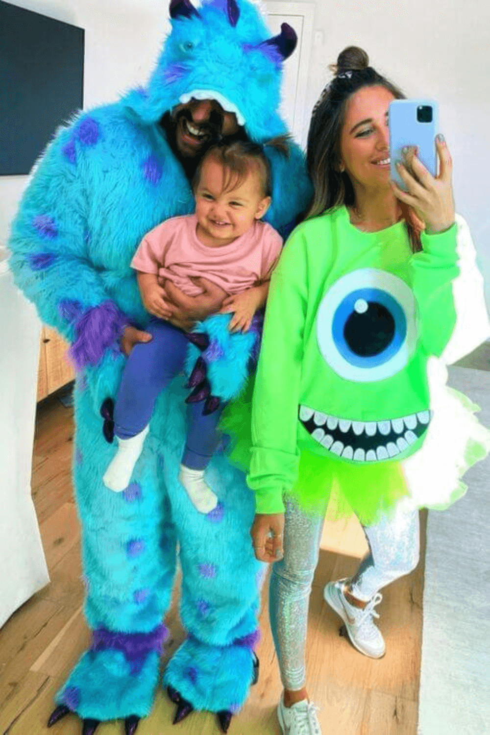 22-funny-family-halloween-costume-ideas-perfect-for-parents-kids