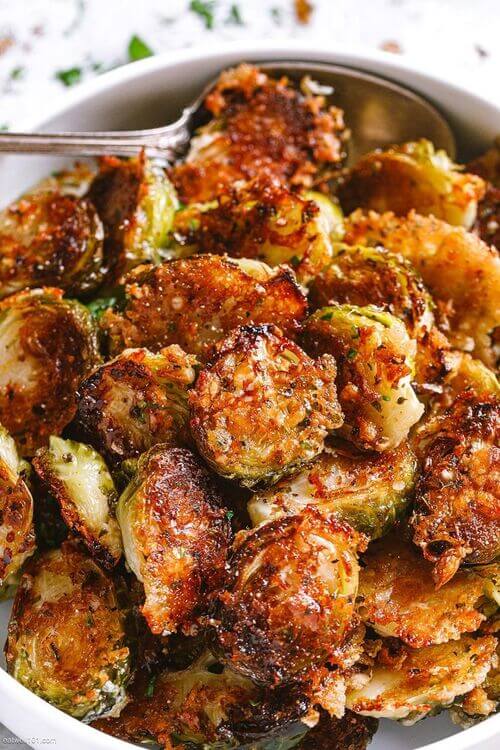 Garlic Parmesan Roasted Brussels Sprouts (1)