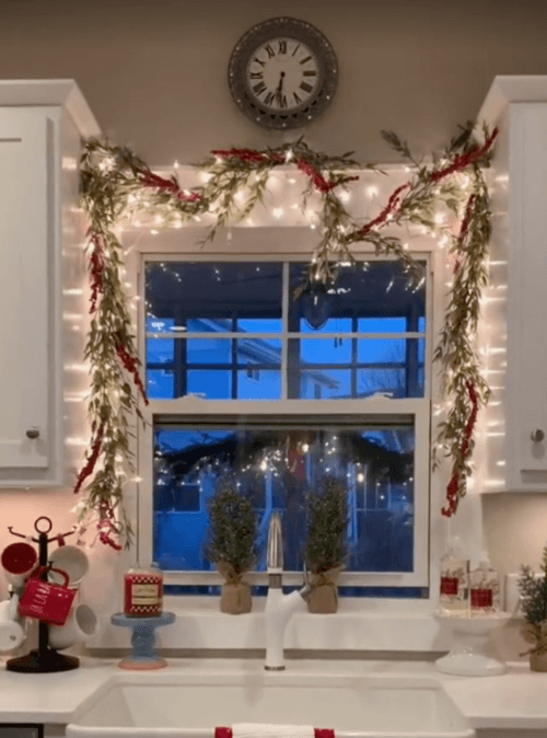 kitchen christmas garland